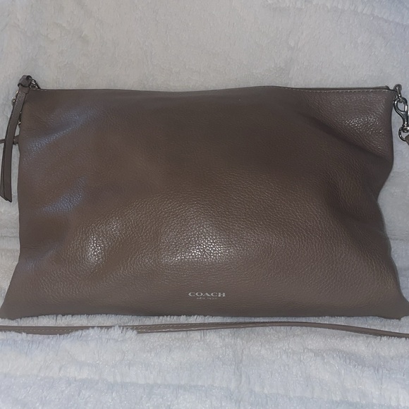 COACH “Bleecker” Bag #L1382-29461 in Taupe Leather - Picture 4 of 15